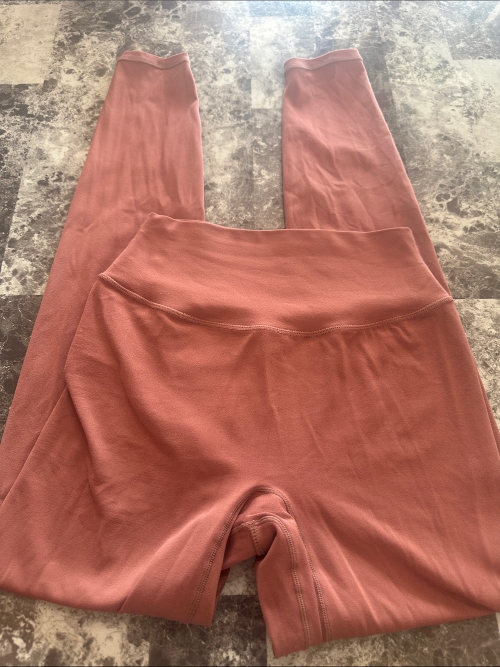 Ptula feathertech legging small